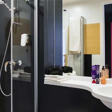 Ibis Budget Hotel 2*